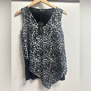 DG2 by Diane Gilman Black and White Animal Print Tank Top